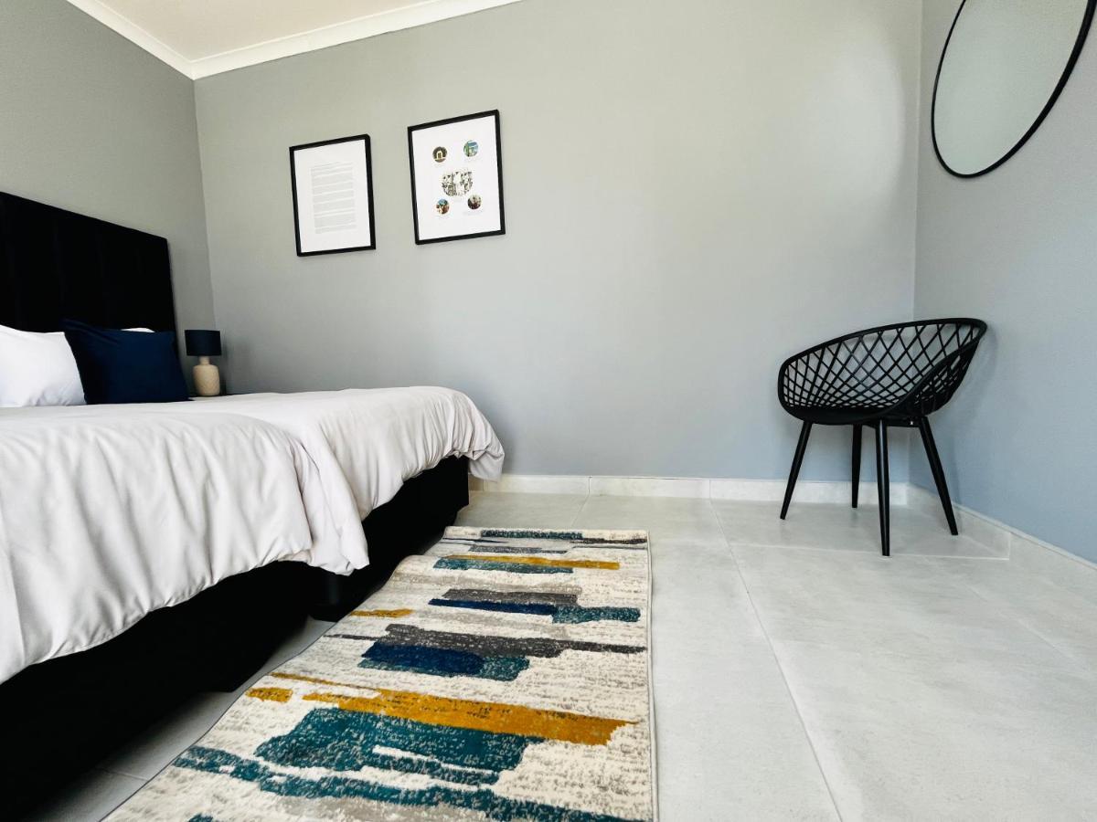 Kates Nest Guesthouse Oshakati Extérieur photo